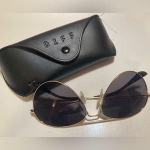 Diff Aviator Sunglasses Gold & Gray